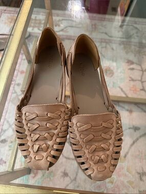 Nisolo Women's Beige Woven Leather Huarache Flats